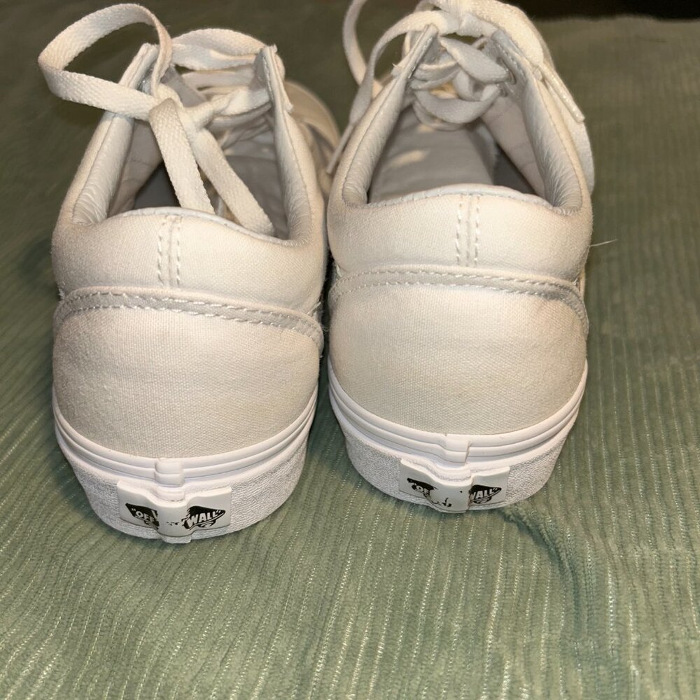 Vans - Picture 4 of 8